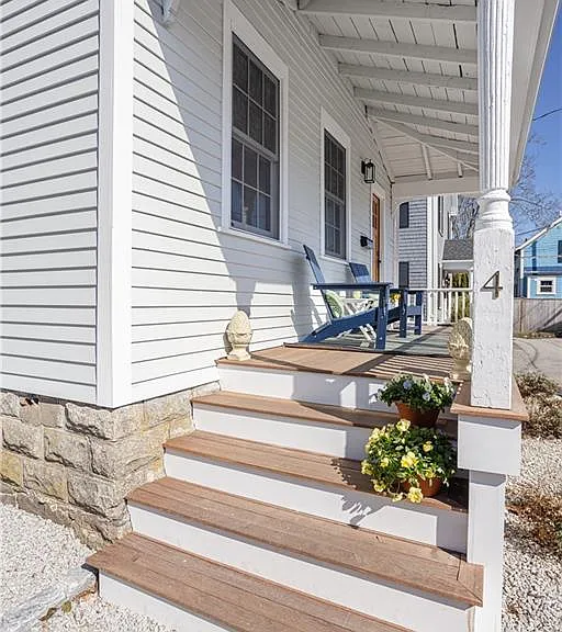 4 Gladding Ct — Photo 2