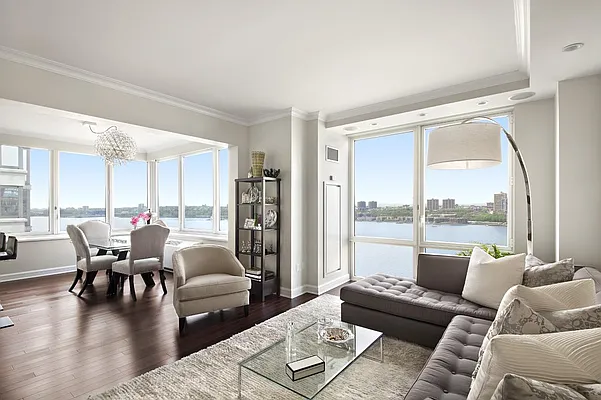 Sold by Corcoran | media 39