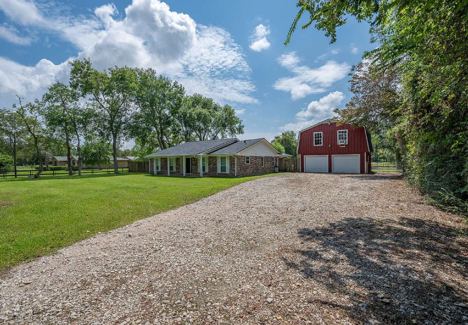 3 bed, 2.0 bath, 1813 sqft, $3,500 — Photo 1