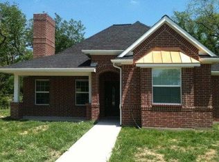 100 Buffalo St, Forney, TX 75126
