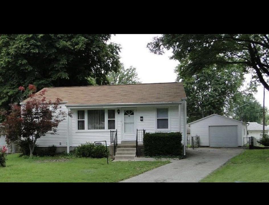 1st image of 13 Regina Ct