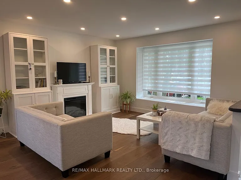 6089 Starfield Cres — Photo 12