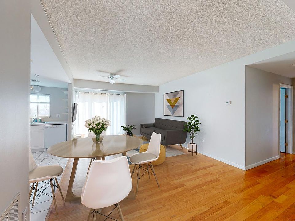 Optionally furnished common areas! Common areas can come beautifully furnished by our in-house design team for an additional fee.