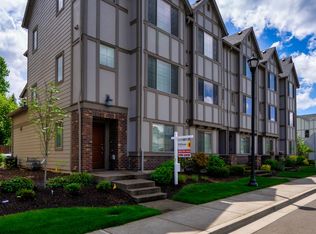 17052 SW Jean Louise Rd, Sherwood, OR 97140