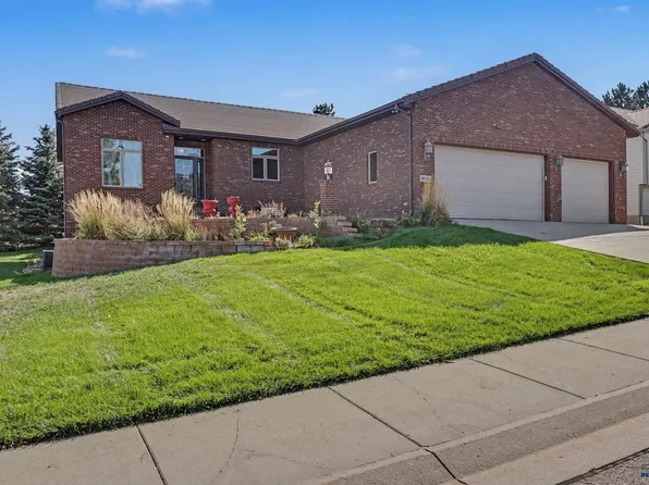 4120 Augusta Dr, Rapid City, SD 57703