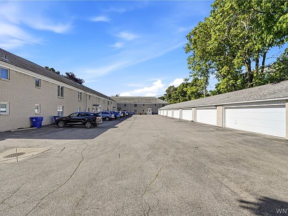 3rd image of 4415 Main St APT 16