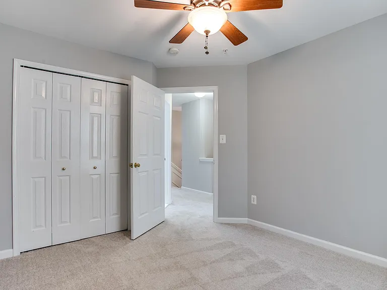 10410 Damascus Park Ln — Photo 34