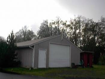 2nd image of 435 Silverside St