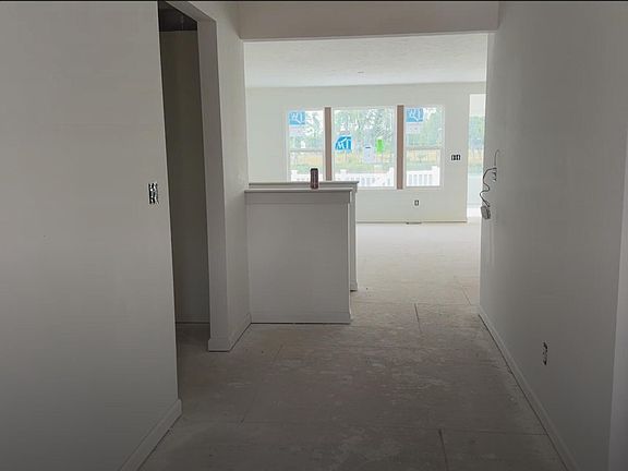 2nd image of 10861 Verdant Dr