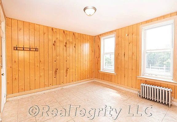 4th image of 52-17 Skillman Ave #3L