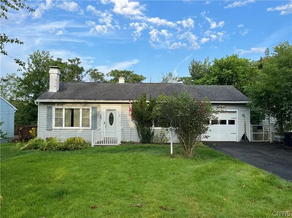 2842 Oneida St, Utica, NY 13501