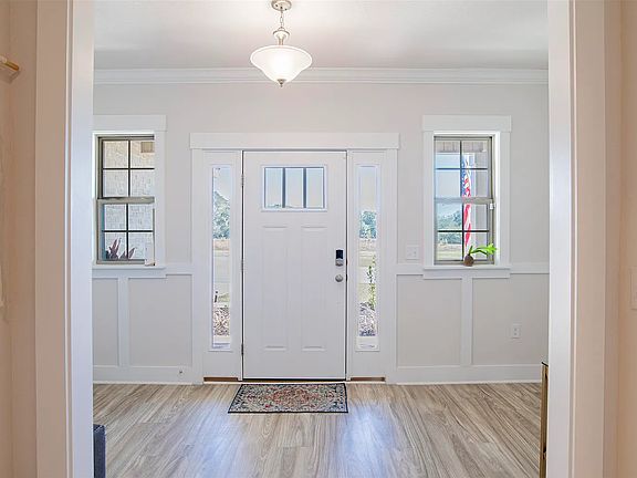 5th image of 6046 Cherry Hill Cir