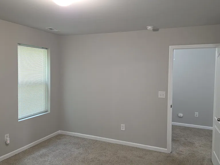553 Old Salem Dr — Photo 15