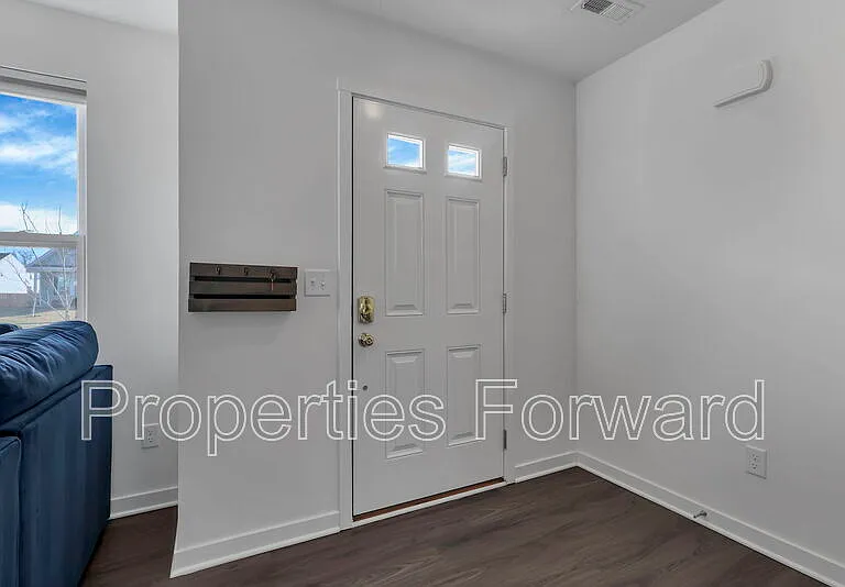 21 Thurber Rd — Photo 5