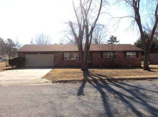 1600 W Sycamore St, Rogers, AR 72758