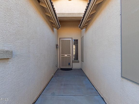 4th image of 17945 W Maui Ln