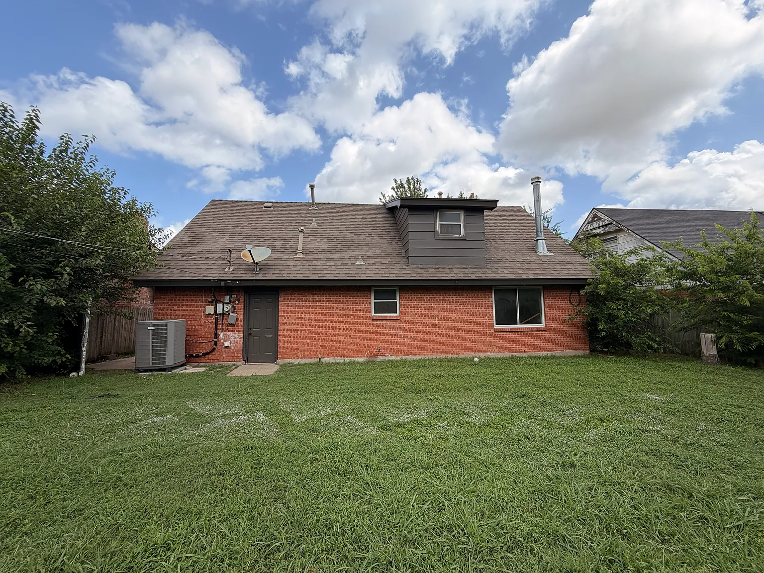 3 bed, 1532 sqft, $1,600 — Photo 2