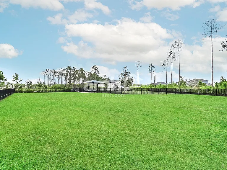 518 Onate Cir — Photo 32