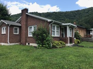 213 E 10th St N, Big Stone Gap, VA 24219