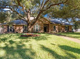 9411 Lost Trails Dr, Woodway, TX 76712