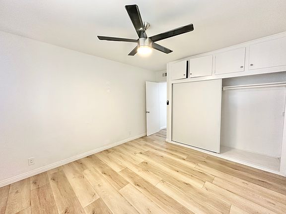 3rd image of 6333 Whitsett Ave #32