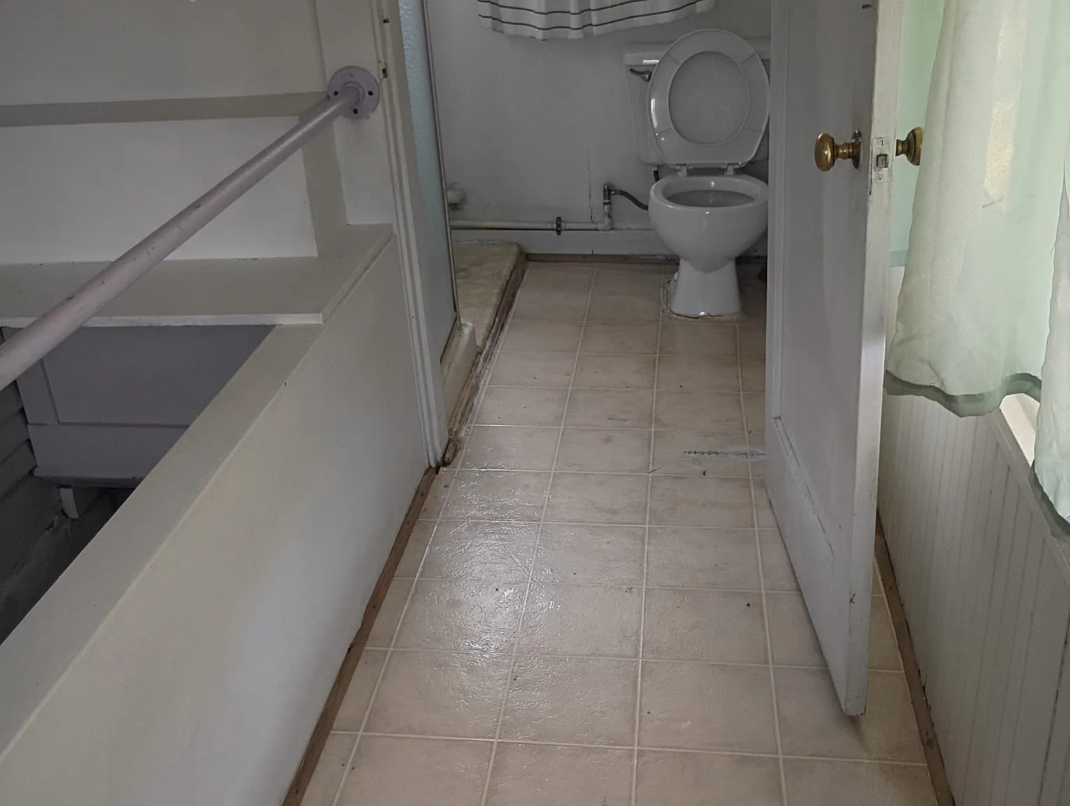 5 bed, 1000 sqft, $2,050 — Photo 3