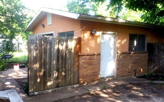 4th image of 2119 Miriam Ln