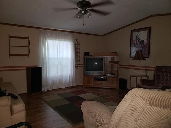 3rd image of 10654 Alpine Dr