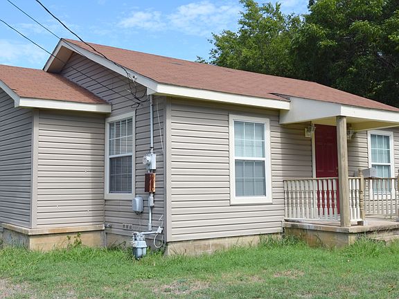 3rd image of 709 Attas Ave