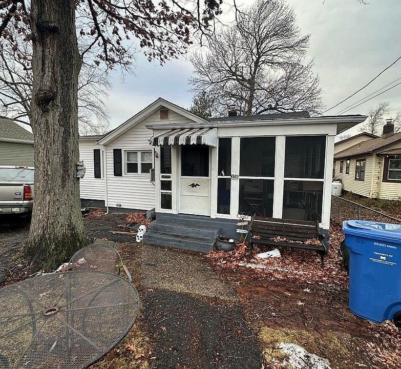 1st image of 306 Norwood Ave