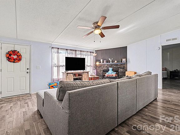 4th image of 4106 Olga Ct
