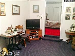 4th image of 501 Main St