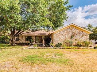 16 Evergreen Dr, Round Rock, TX 78664