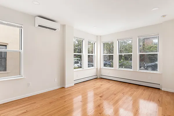 Rented by Compass | media 18