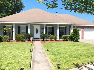 208 Myrick Dr, Houma, LA 70360