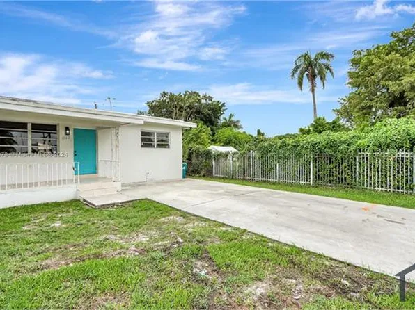 1340 NW 102nd St #1340, Miami, FL 33147