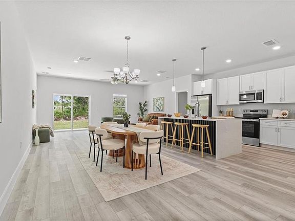 3rd image of 3830 GARDENIA DRIVE