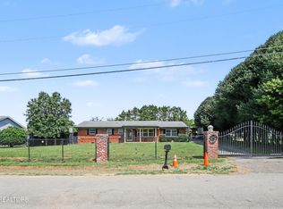 912 Royal Ave, Seymour, TN 37865