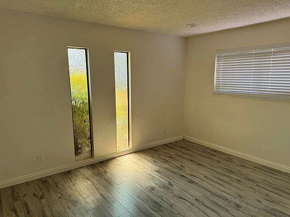 4th image of 5391-5393 Manzanita Ave #5391