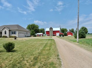 W4180 Mohawk Rd, Lake Geneva, WI 53147