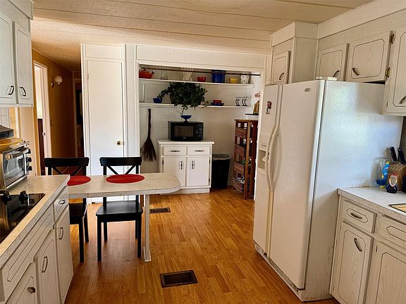 3rd image of 2245 SW 83rd Avenue