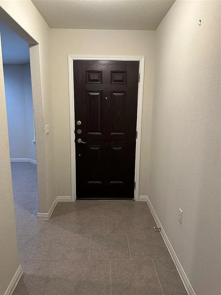2 bed, 2.0 bath, 1502 sqft, $2,375 — Photo 3