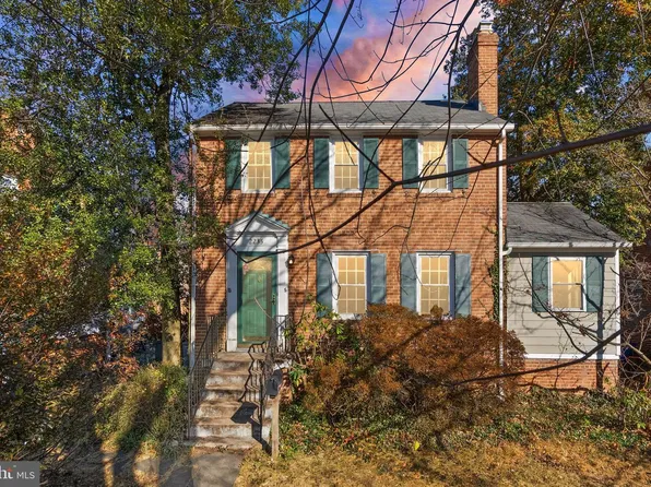 2235 N Columbus St, Arlington, VA 22207