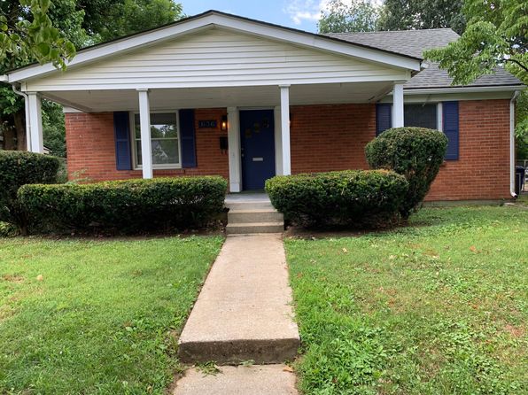 636 Stratford Dr