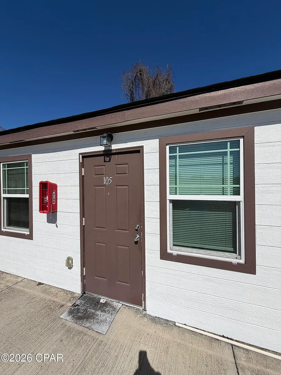 Building Photo - 143 Claire Ave #105