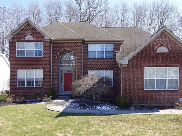 1145 W Parkway Blvd, Aurora, OH 44202