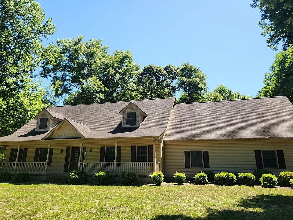 1st image of 750 Abbotts Pond Rd
