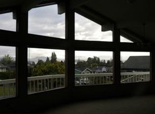 2007 39th St, Anacortes, WA 98221