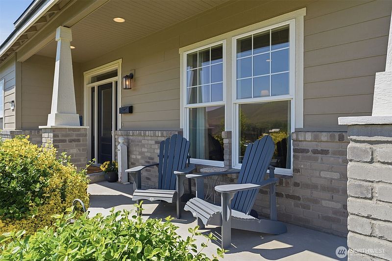3rd image of 99206 E Ridgeview Drive