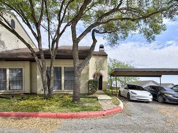 2nd image of 6100 WOODLAKE PKWY #106